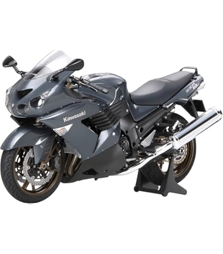 Amazon.com: TAMIYA 1/12 Yamaha YZR-M1 '04 Factory - No.46/No